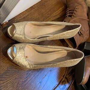 Aldo Glitter Heels!